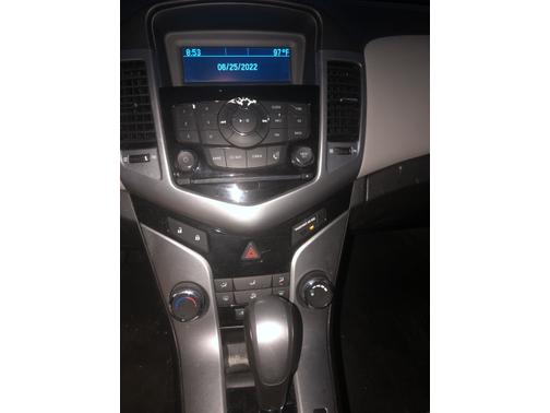 Photo 5 of 6 of 2012 Chevrolet Cruze LT
