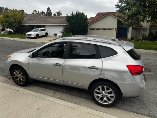 2011 Nissan Rogue SV