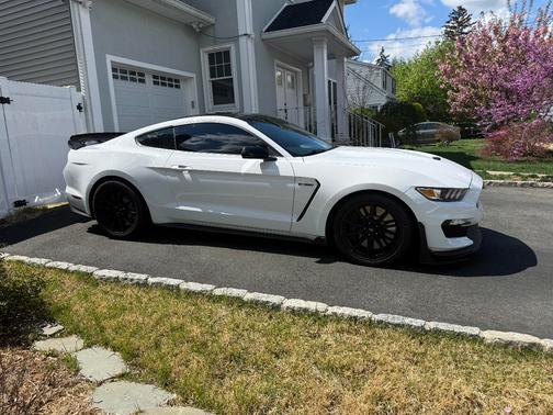2019 Ford Shelby GT350 Base