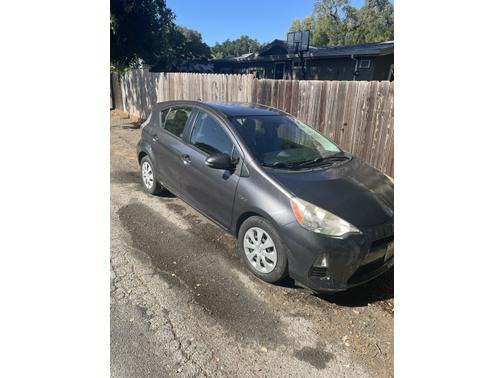 2013 Toyota Prius c Two