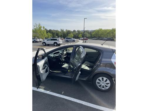2013 Toyota Prius c Two