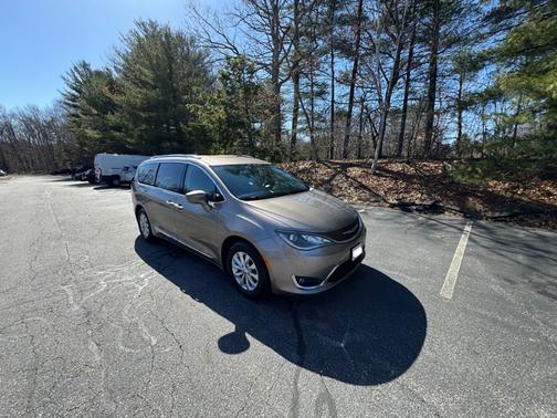 2018 Chrysler Pacifica Touring-L