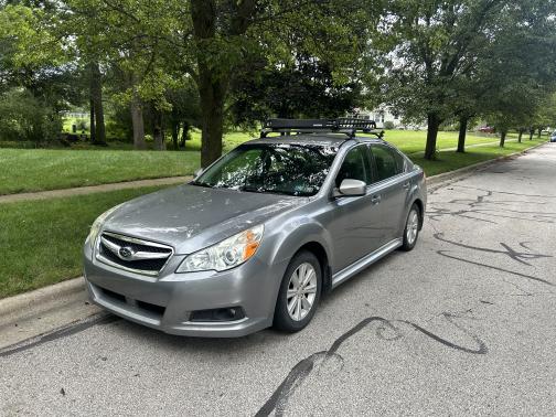 2010 Subaru Legacy 2.5 i Premium