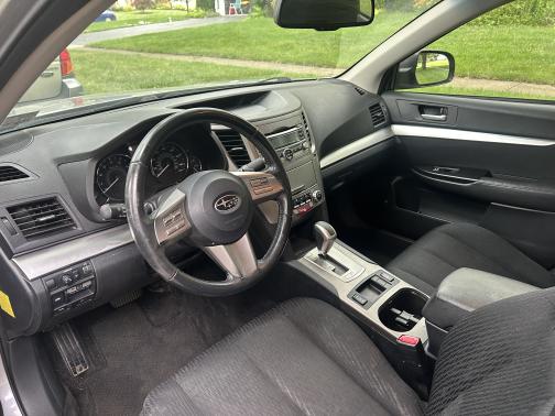 2010 Subaru Legacy 2.5 i Premium