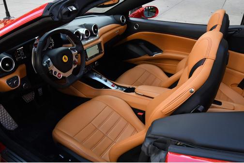 2016 Ferrari California T