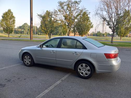2010 Hyundai SONATA GLS