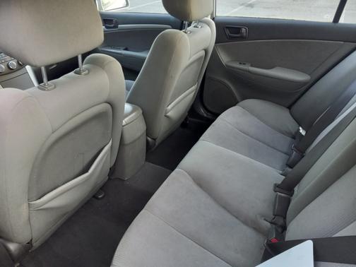2010 Hyundai SONATA GLS