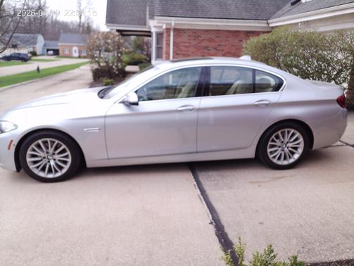 Silver 2015 BMW 528 i xDrive