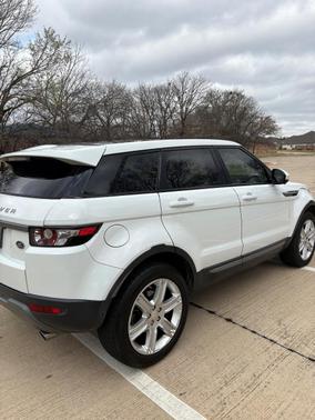 White 2015 Land Rover Range Rover Evoque Pure