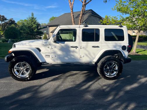 White 2021 Jeep Wrangler Unlimited Sahara