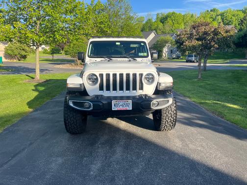 White 2021 Jeep Wrangler Unlimited Sahara