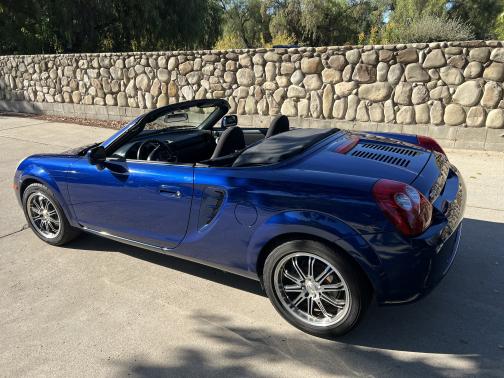 2003 Toyota MR2 Spyder