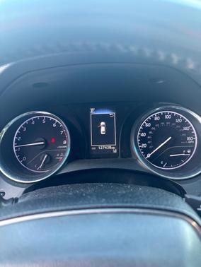 Black 2019 Toyota Camry SE
