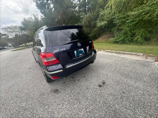 Blue 2010 Mercedes-Benz GLK-Class GLK 350