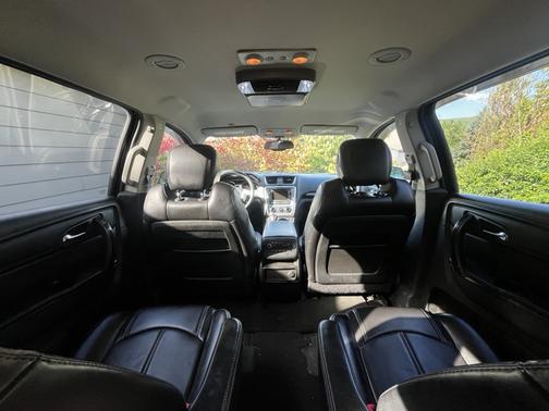 2013 GMC Acadia SLT-2