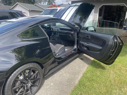 Black 2017 Ford Shelby GT350 Base