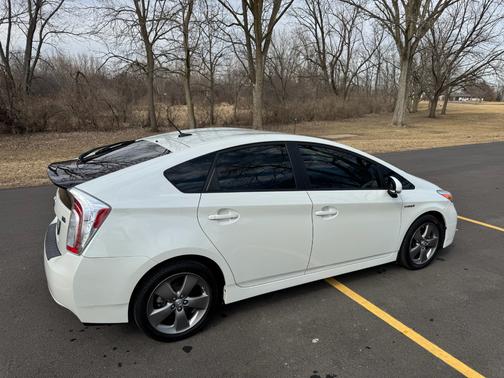 White 2015 Toyota Prius Persona Series Special Edition