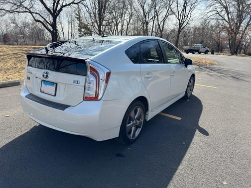 White 2015 Toyota Prius Persona Series Special Edition