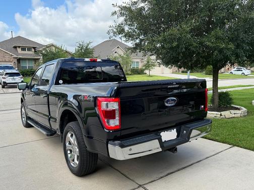 Blue 2021 Ford F-150 Lariat