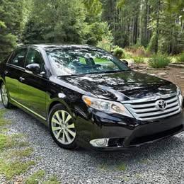 Black 2011 Toyota Avalon Limited
