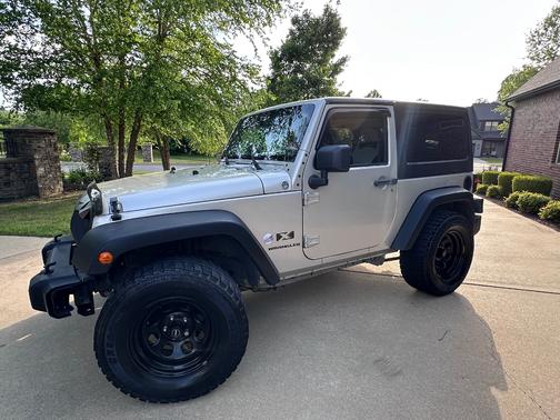Silver 2007 Jeep Wrangler X