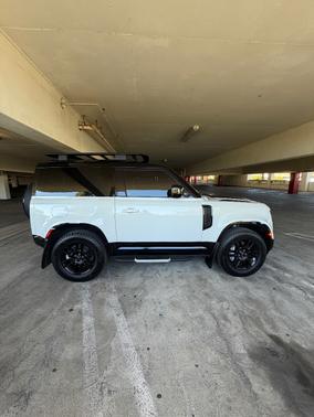 2023 Land Rover Defender X-Dynamic SE