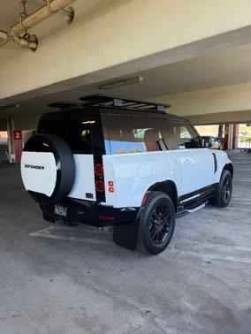 2023 Land Rover Defender X-Dynamic SE