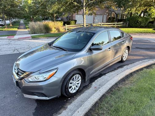 Silver 2016 Nissan Altima 2.5 S