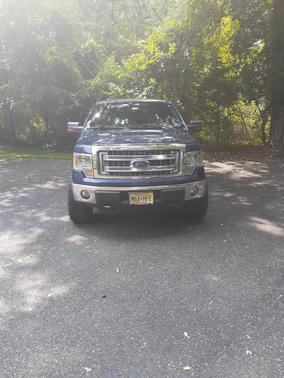 Blue 2013 Ford F-150 XLT
