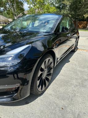 2023 Tesla Model 3 Performance