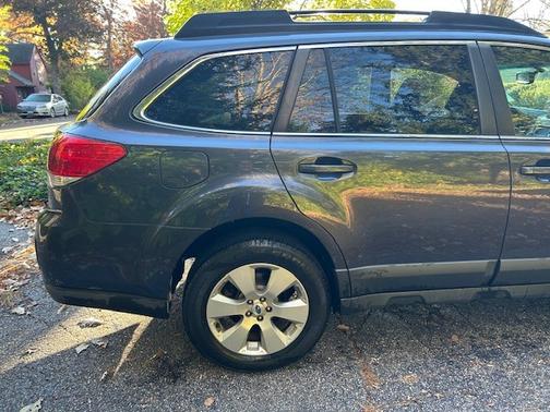 2012 Subaru Outback 2.5i Limited