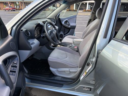 2008 Toyota RAV4 Base