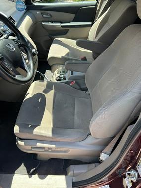 Red 2013 Honda Odyssey EX
