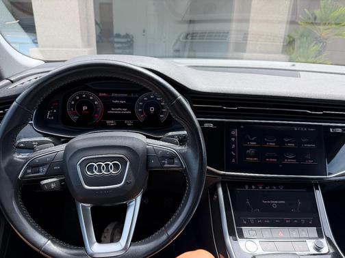 White 2019 Audi Q8 3.0T Premium
