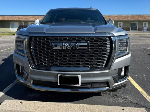 Gray 2023 GMC Yukon XL Denali Ultimate