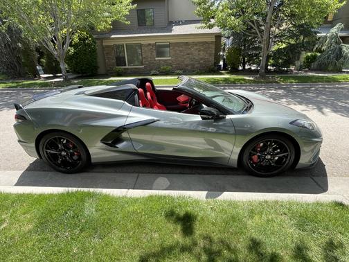 Silver 2022 Chevrolet Corvette Stingray w/3LT