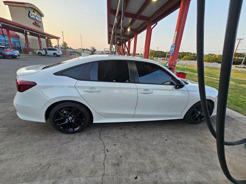 White 2025 Honda Civic Sport