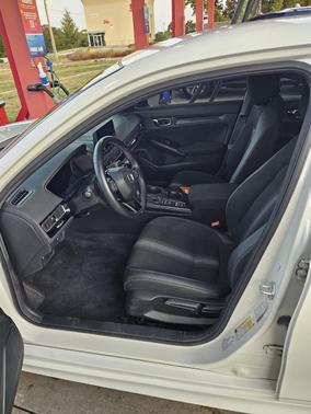 White 2025 Honda Civic Sport