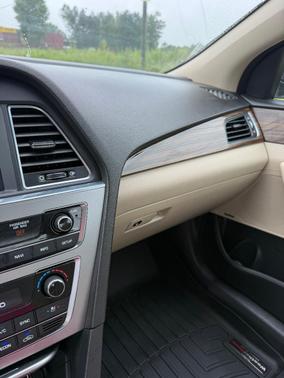 Black 2016 Hyundai SONATA Hybrid Limited