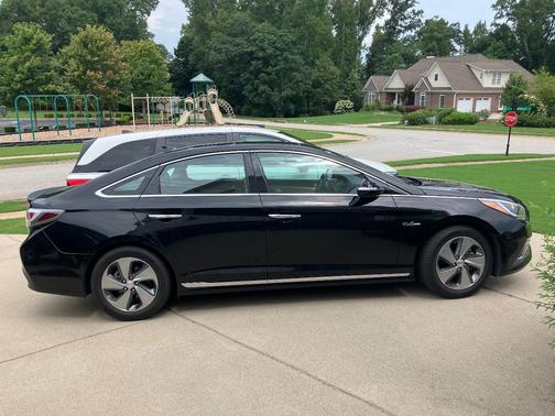 Black 2016 Hyundai SONATA Hybrid Limited