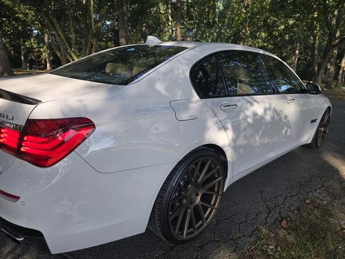 2015 BMW 750 Li xDrive