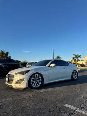 White 2013 Hyundai Genesis Coupe 2.0T