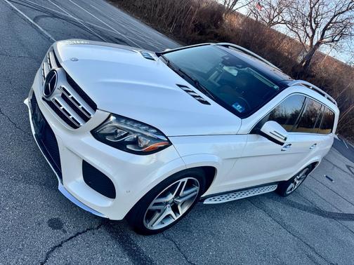 White 2017 Mercedes-Benz GLS 550 4MATIC