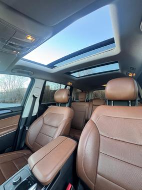 White 2017 Mercedes-Benz GLS 550 4MATIC