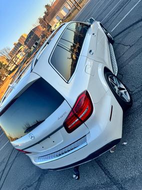 White 2017 Mercedes-Benz GLS 550 4MATIC
