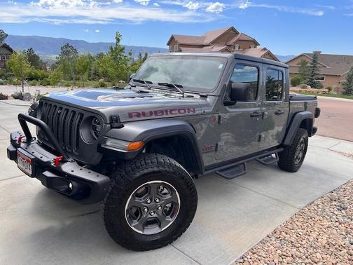 Photo 4 of 10 of 2020 Jeep Gladiator Rubicon