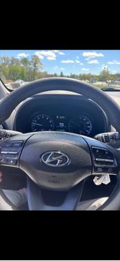 Black 2022 Hyundai KONA SE