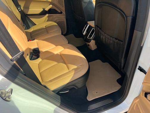 White 2015 Porsche Cayenne Cayenne Diesel