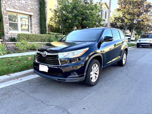 2015 Toyota Highlander LE