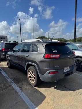 Gray 2014 Jeep Cherokee Latitude